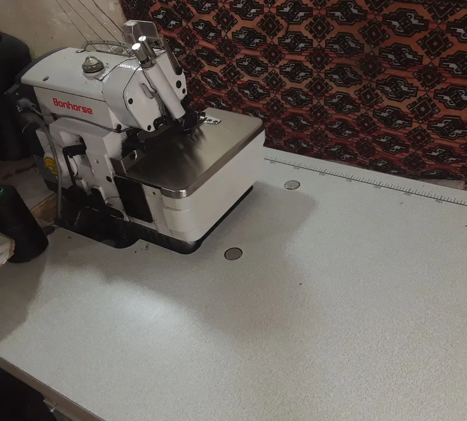 سردوز در حد|چرخ خیاطی و ریسندگی|قیدار, |دیوار