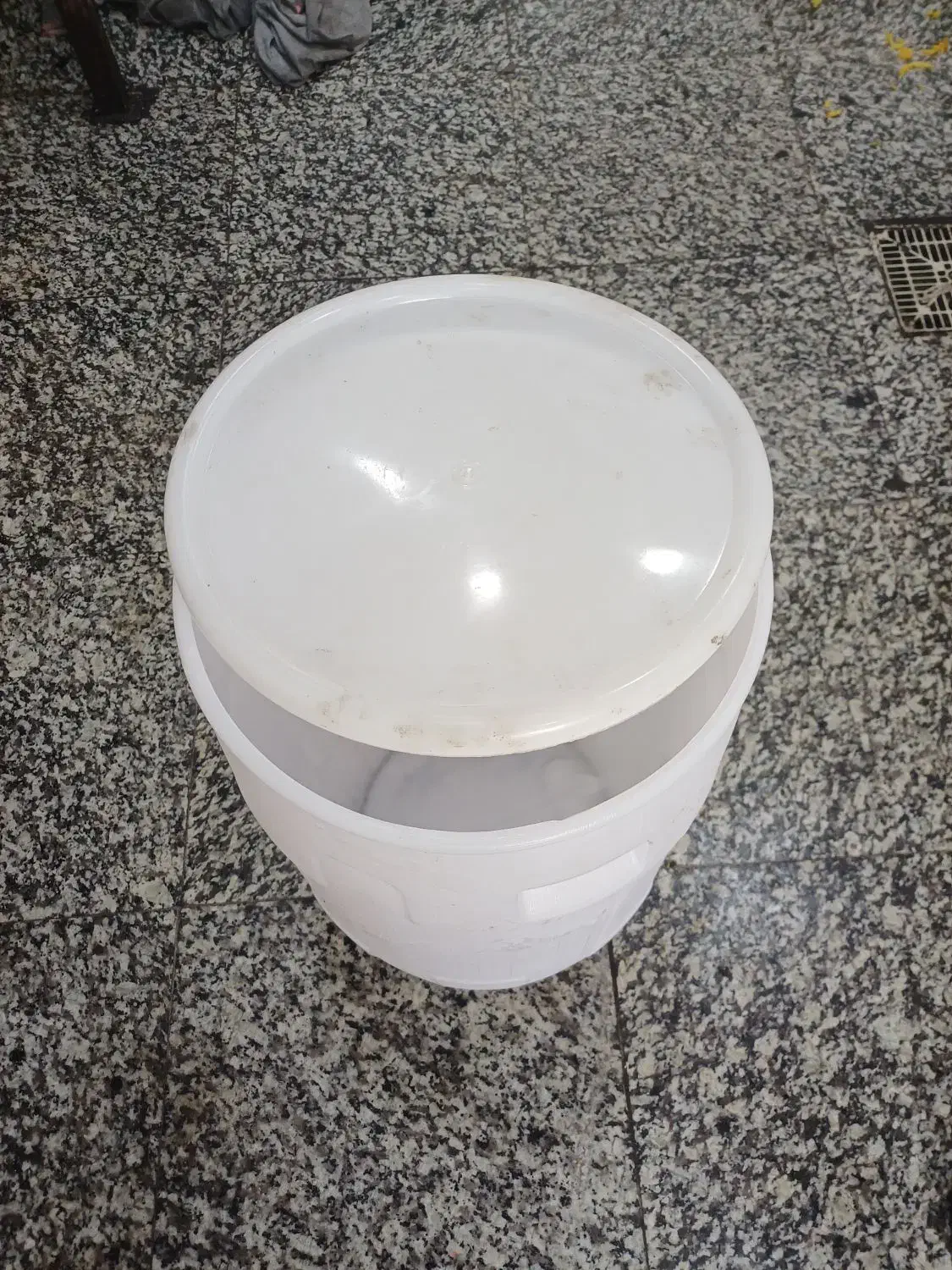 دبه|ظروف نگهدارنده، پلاستیکی، یک‌بارمصرف|رشت, تازه آباد|دیوار