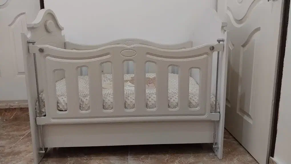 تخت خواب نوزاد|تخت و سرویس خواب|تنکابن, |دیوار