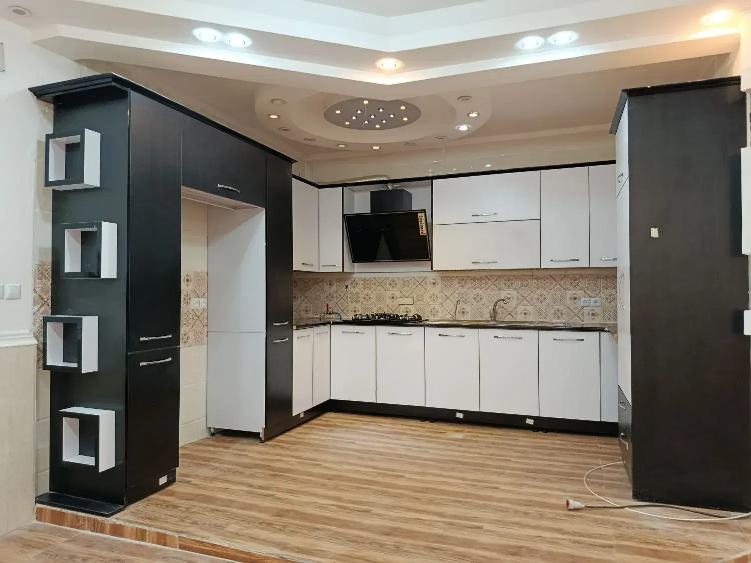 کابینت MDF مدرن با داخل فلزی|مصالح و تجهیزات ساختمان|برازجان, |دیوار