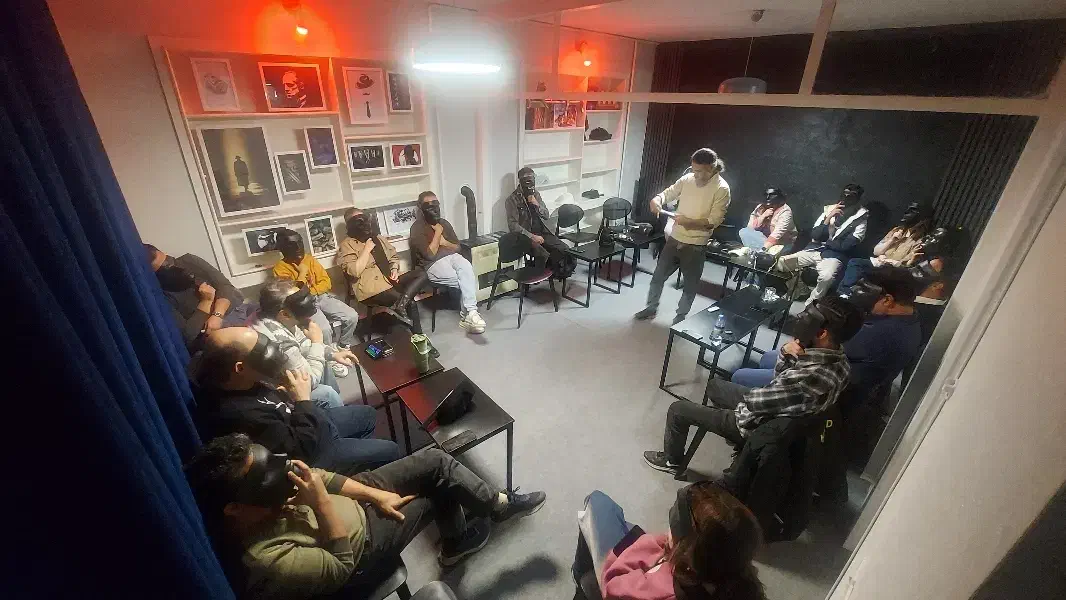 ویژه گرداننده ها و گروه های بازی|اجارهٔ کوتاه‌مدت دفتر کار و فضای آموزشی|مشهد, بهارستان|دیوار