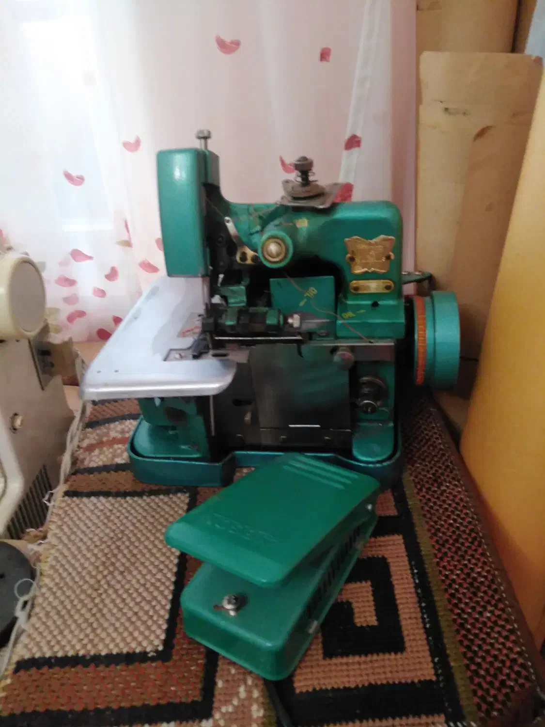 چرخ سردوز پروانه اصل کره|چرخ خیاطی و ریسندگی|محمدیه-قزوین, |دیوار