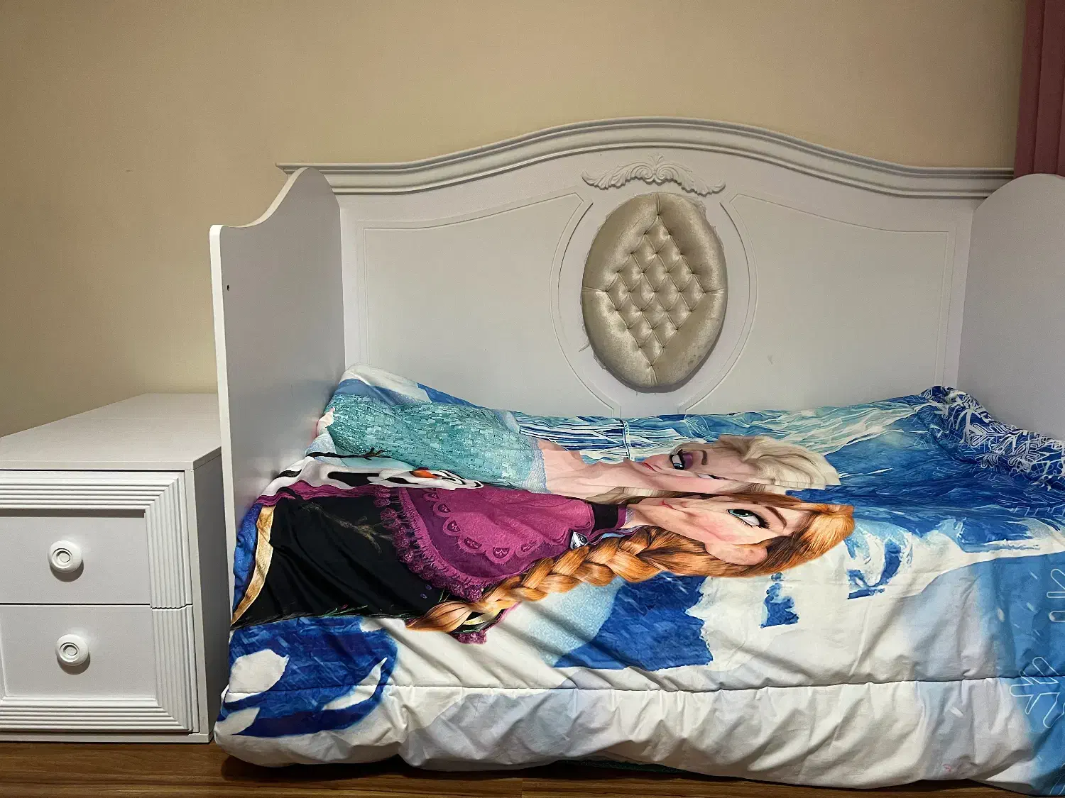 تخت نوزاد و نوجوانی شرکتی|تخت و سرویس خواب|شازند, |دیوار