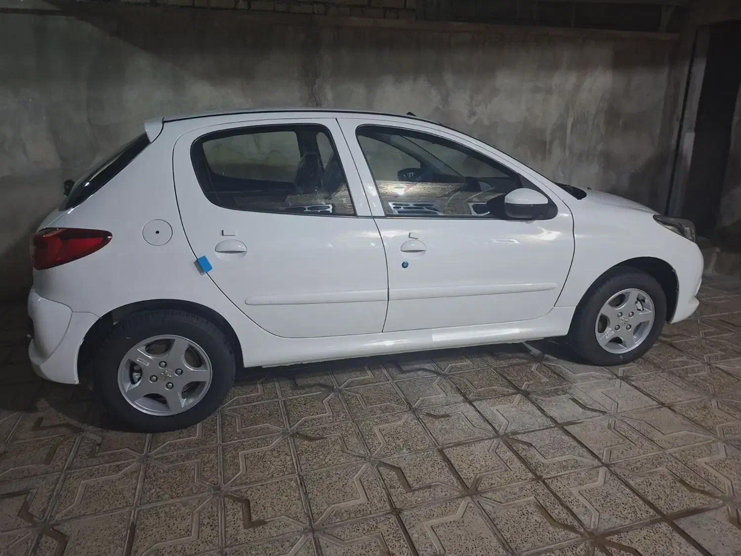 پژو 207 اتوماتیک سقف فلز Tu5 plus|خودرو سواری و وانت|ایلام, |دیوار