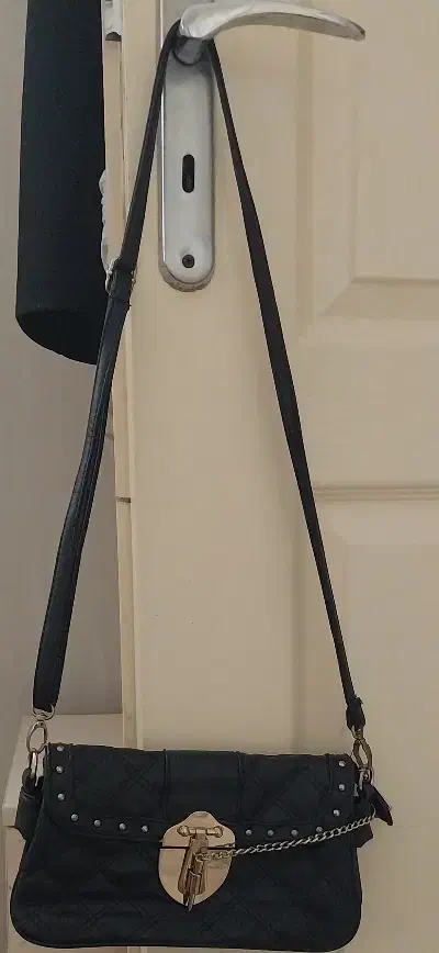 کیف مارک|کیف، کفش، کمربند|پرند, فاز ۴|دیوار