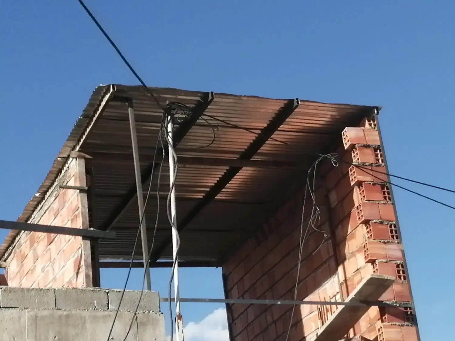 نبشی کشی دیوار چینی|خدمات پیشه و مهارت|کرمان, |دیوار