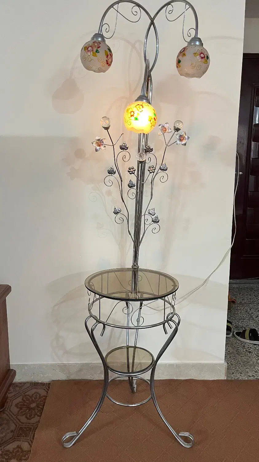 آواژور|چراغ خواب و آباژور|مشهد, شهید فرامرز عباسی|دیوار