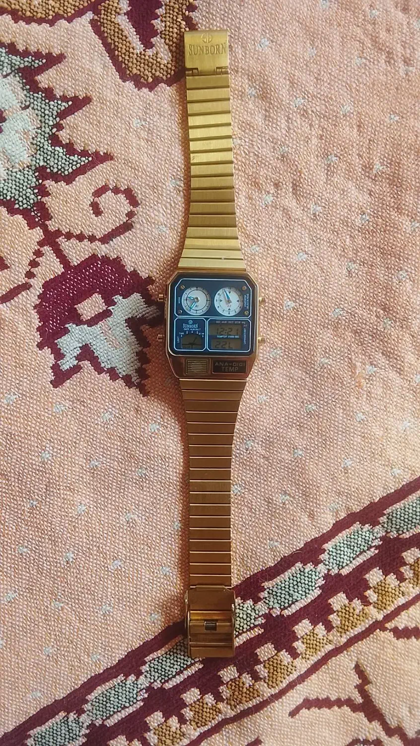 ساعت ب|ساعت|کوهدشت, |دیوار