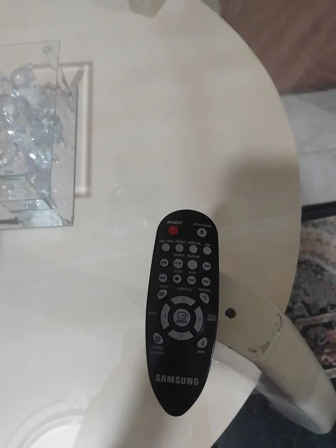 یک دی وی دی کاملا سالم مارک سامسونگ فروش فوری|پخشکننده DVD و ویدیو|تهران, شهرک ابوذر|دیوار