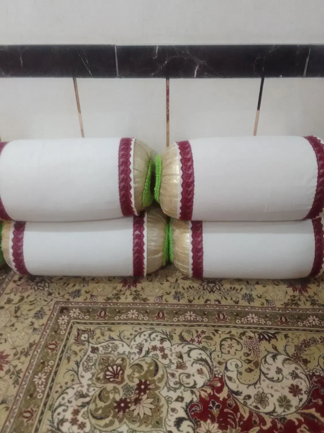 کامپیوتر وبالشت|رایانه رومیزی|کوه چنار, |دیوار