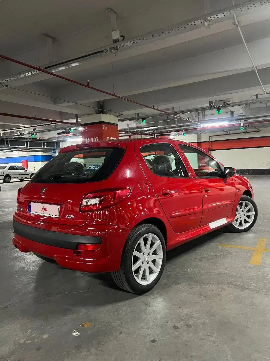 207موتور TU5 سقف فلز مدل ۱۴۰۲|خودرو سواری و وانت|کرمان, |دیوار