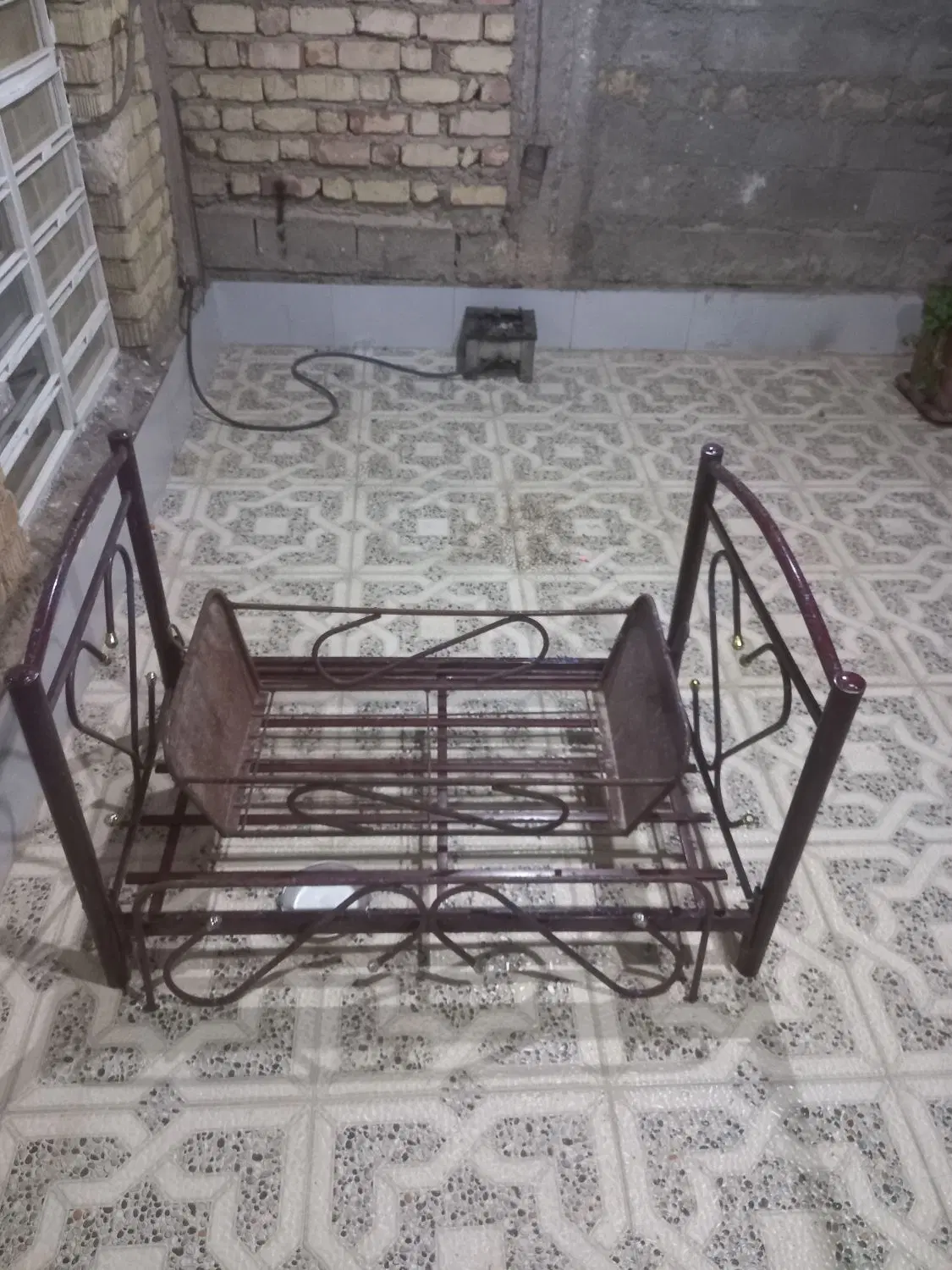گهواره|اسباب و اثاث بچه|شیراز, بید زرد|دیوار