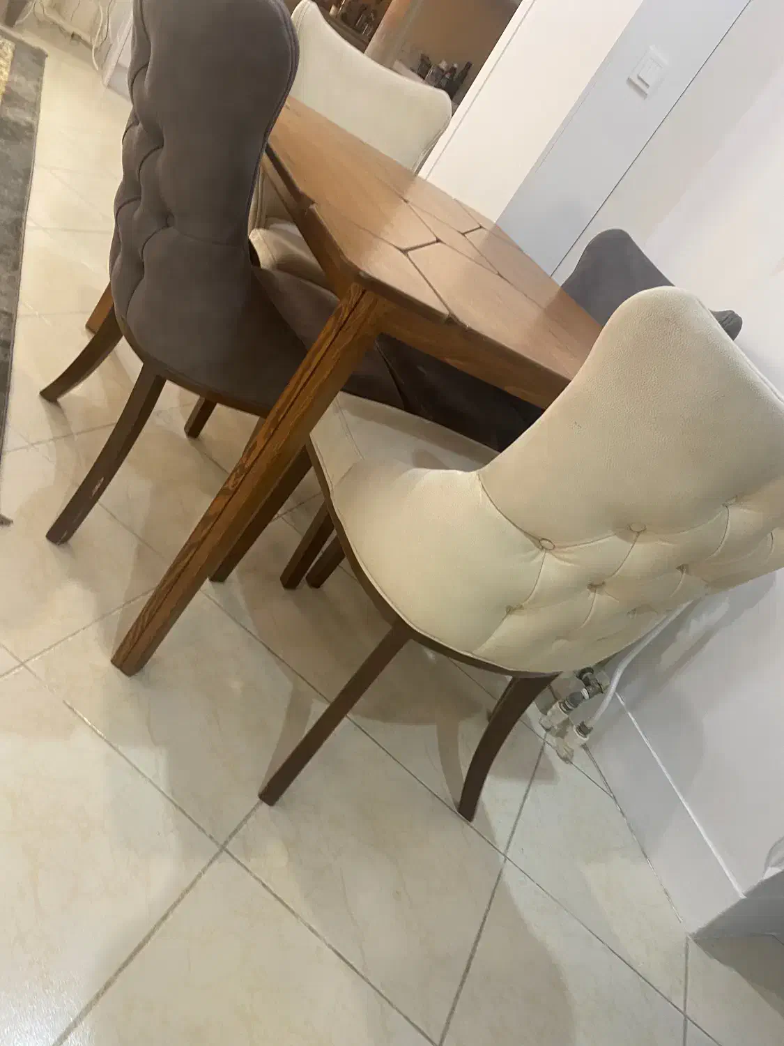 میز نهار خوری در حد نو بسیار شیک|میز و صندلی غذاخوری|ساری, |دیوار