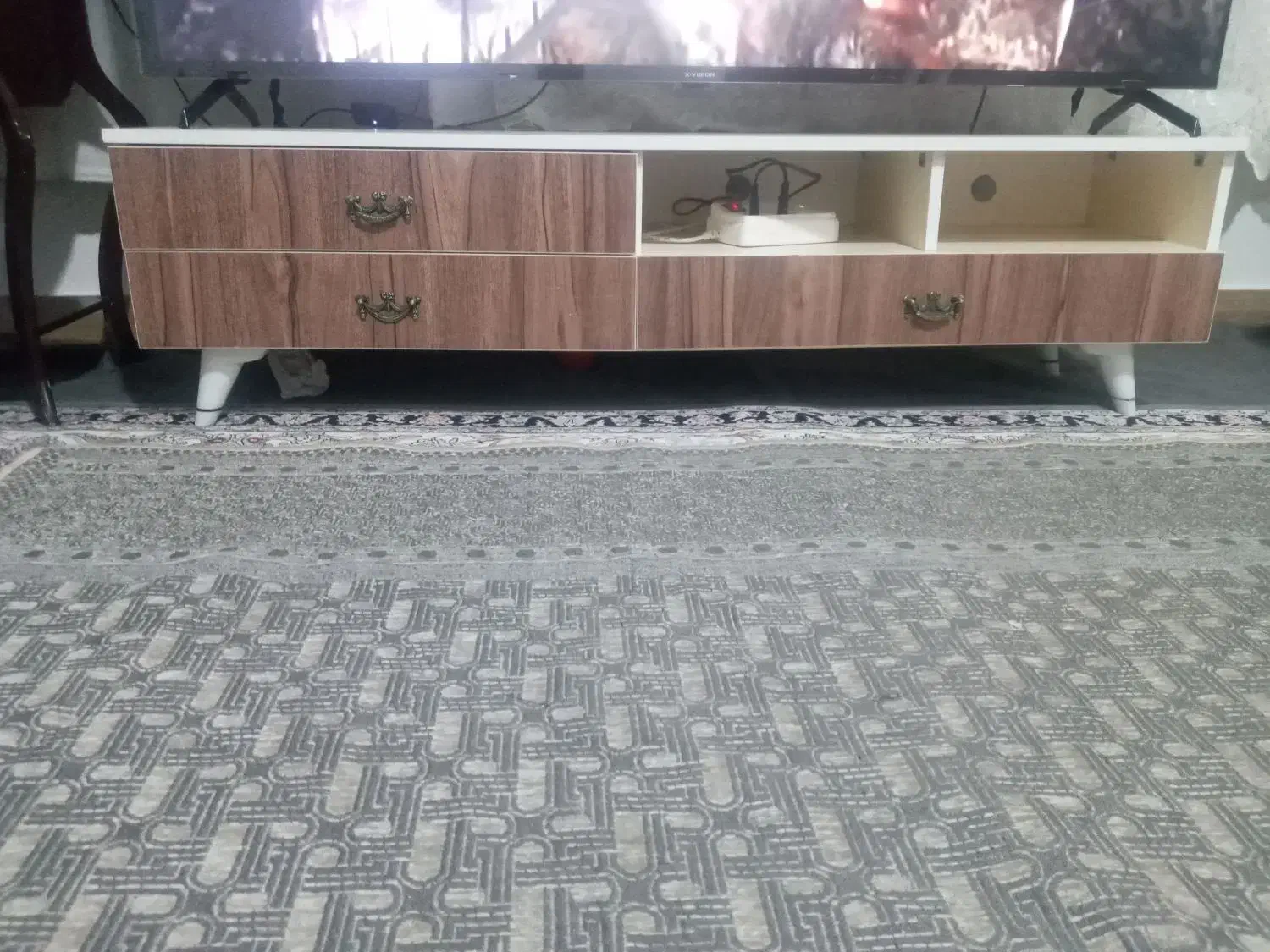 میز تلویزیون سالم|میز تلویزیون|آبگرم, |دیوار