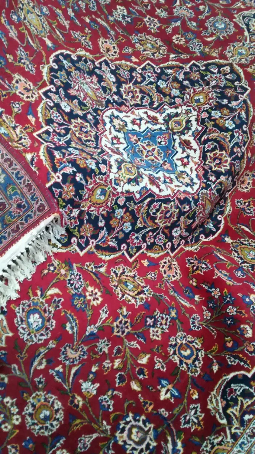 قالی دست بافت|فرش|اصفهان, برازنده|دیوار