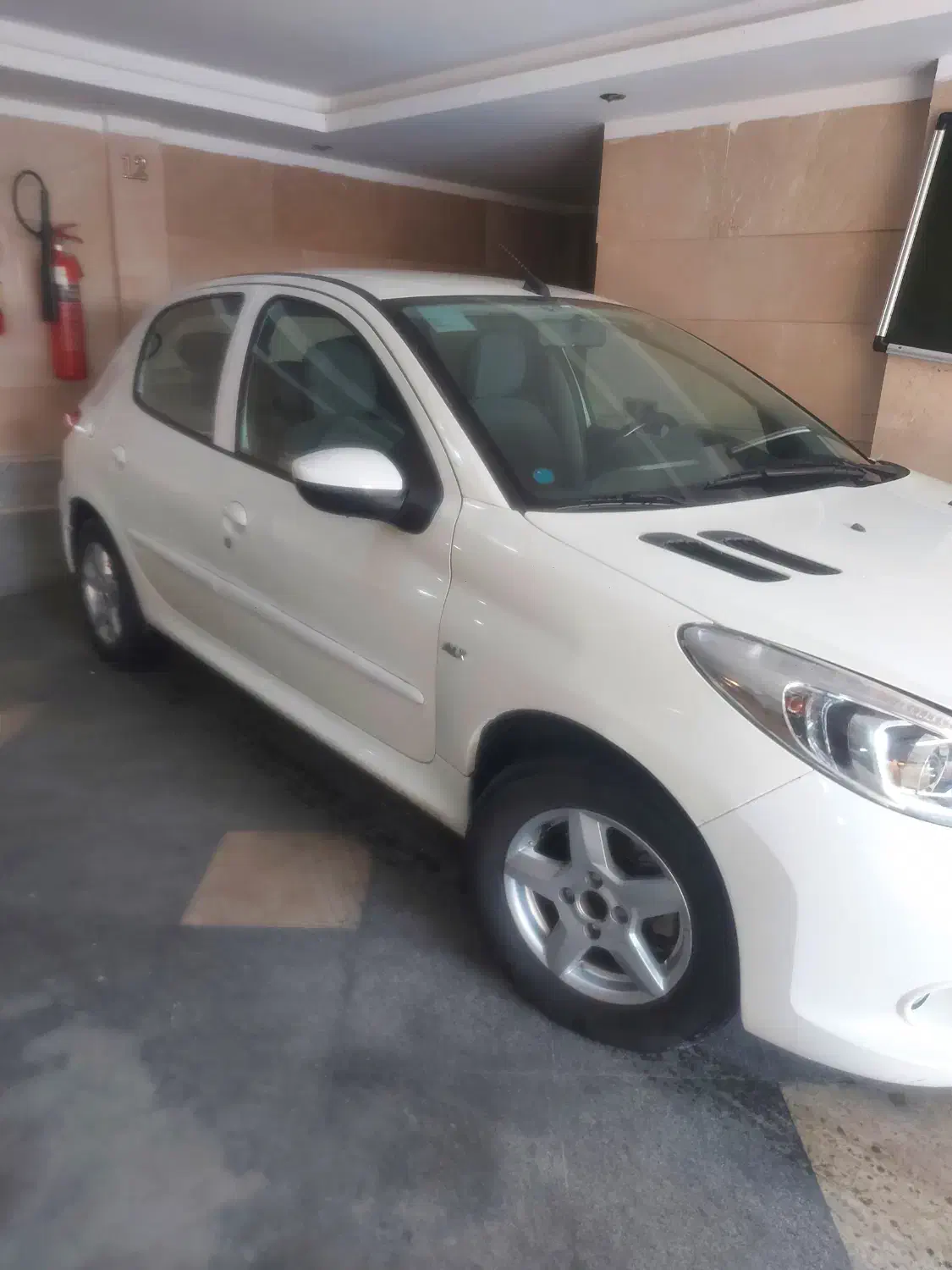 پژو ۲۰۷ اتومات|خودرو سواری و وانت|تهران, زعفرانیه|دیوار