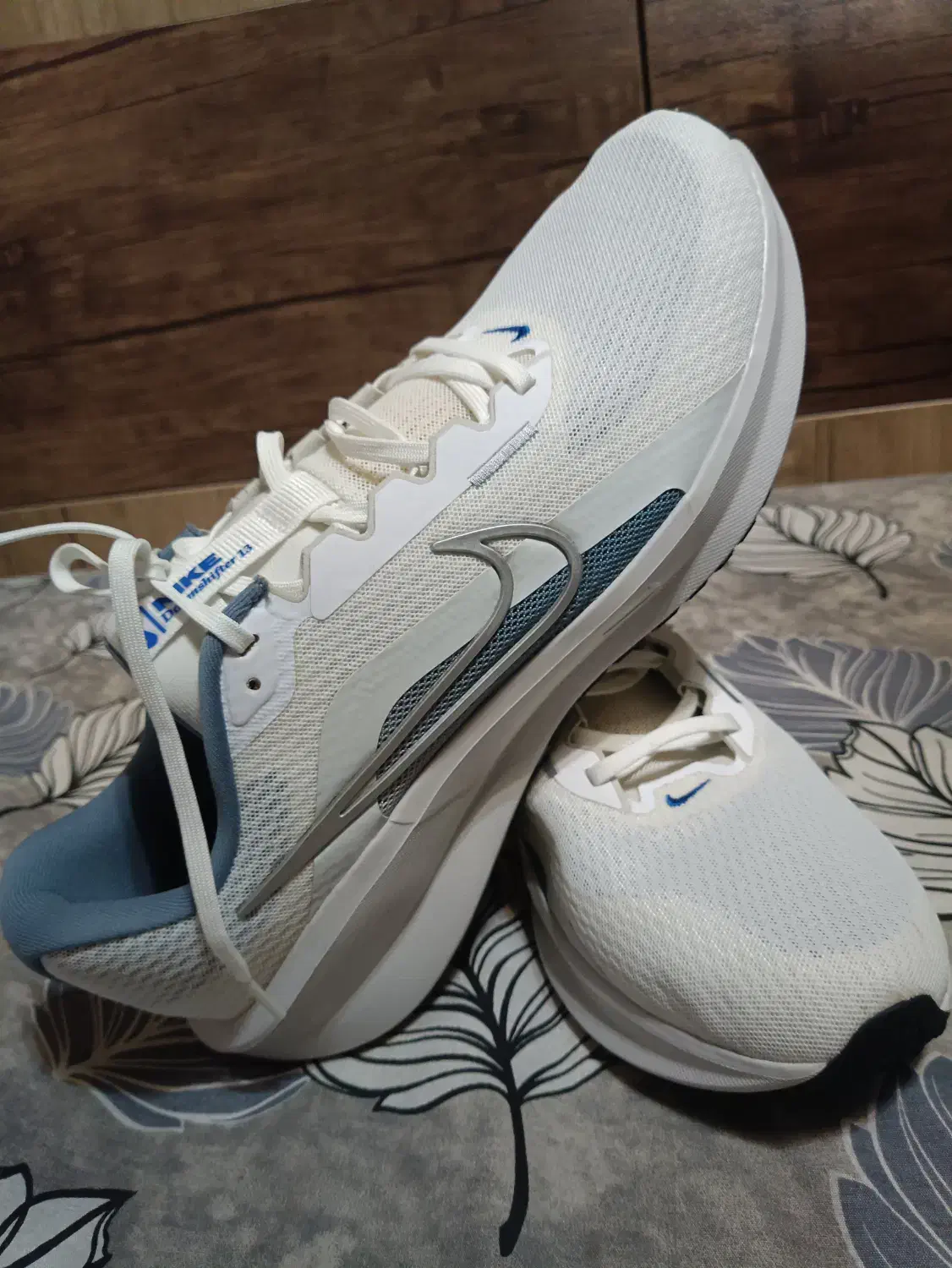 فروش فوری کتونی نایک اصلی به دلیل مناسب نبودن سایز|کیف، کفش، کمربند|رشت, استقامت ۱|دیوار