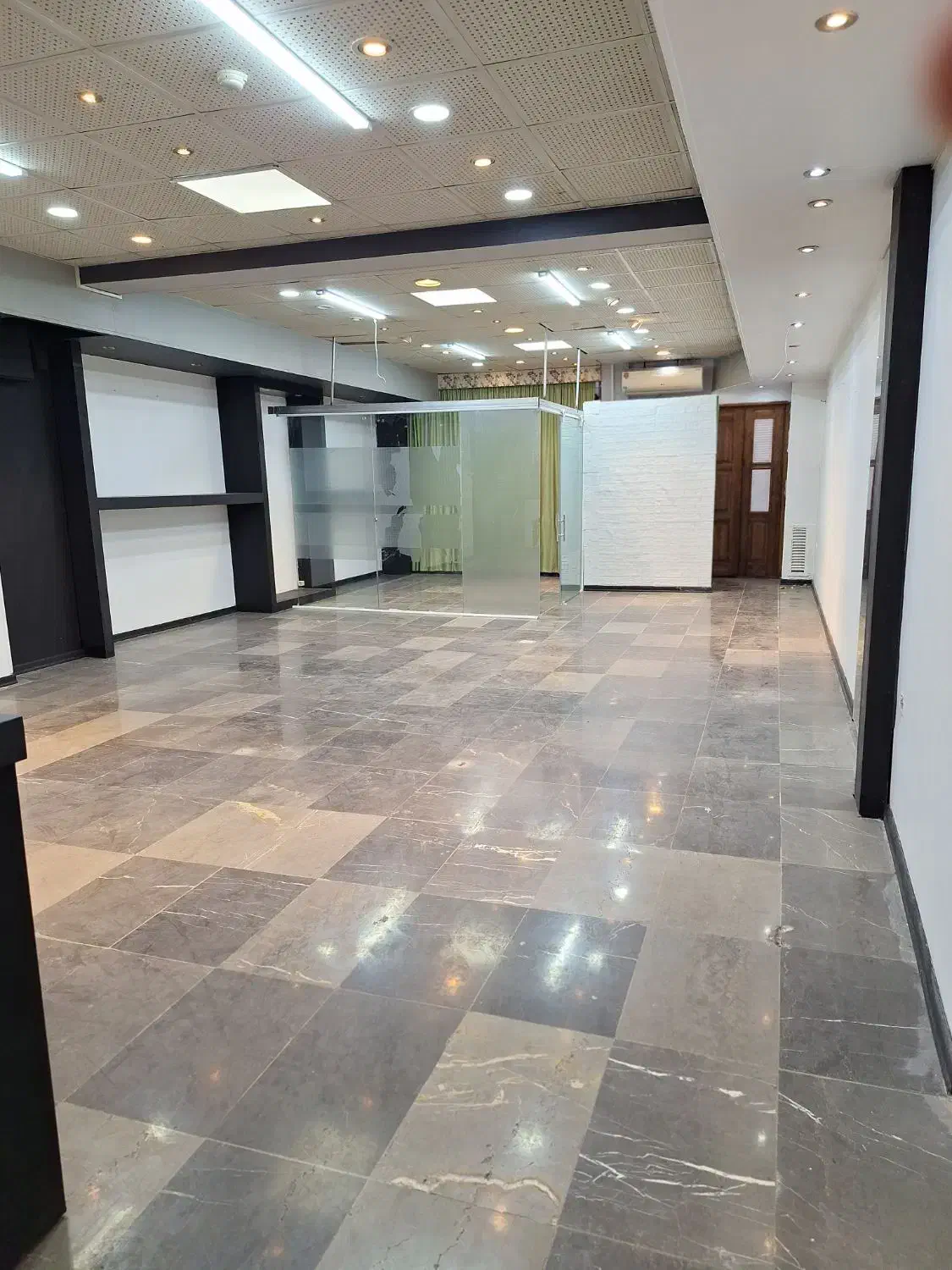 دفترکار۱۵۰ متری/ فول و درب مستقل/ در فلسطین|فروش دفتر کار، اتاق اداری، مطب|مشهد, راهنمایی|دیوار