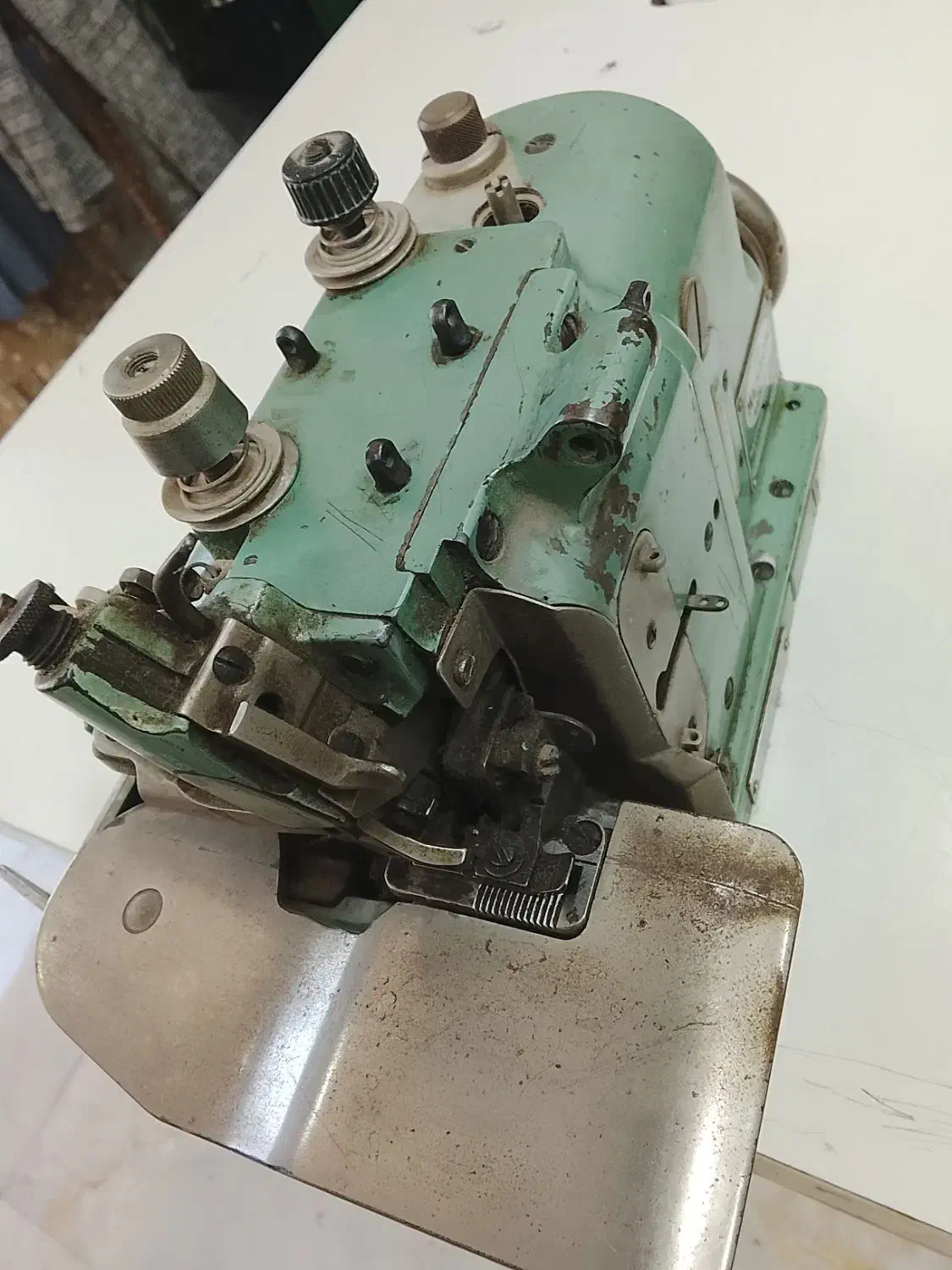 چرخ سردوز زور آلمان|لوازم خیاطی و بافتنی|نظرآباد, شهرک سید جمال الدین|دیوار