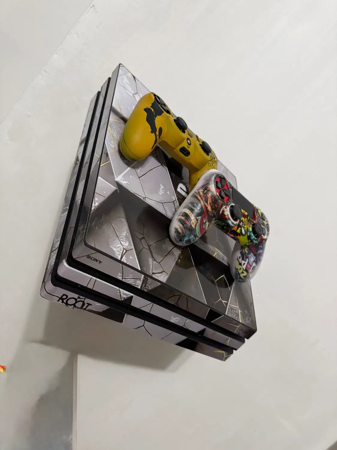 پلی استیشن 4 پرو PS4 pro|کنسول، بازی ویدئویی و آنلاین|ایلام, |دیوار