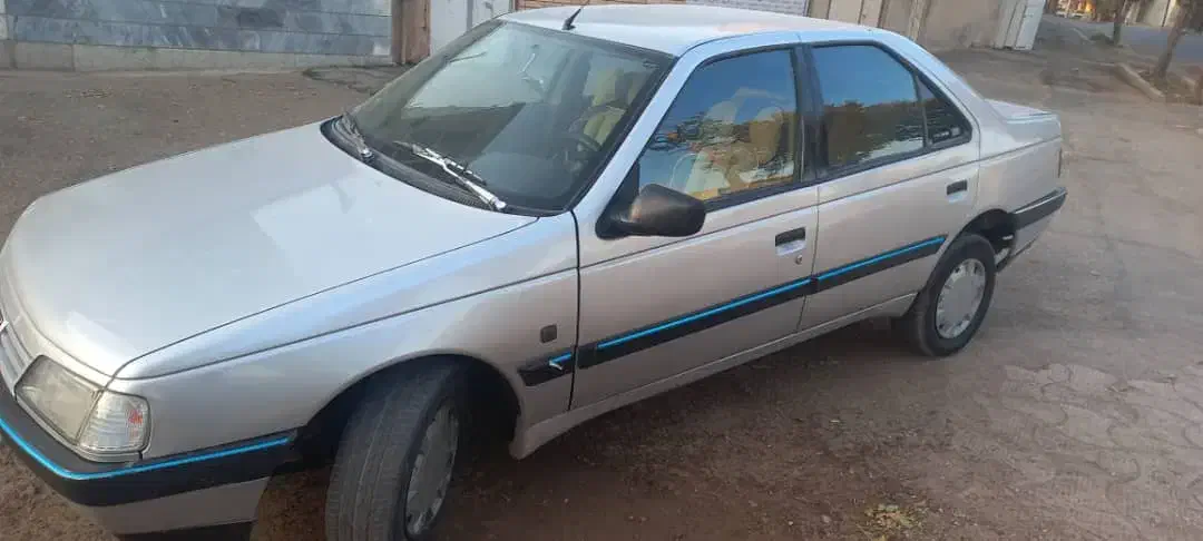 ماشین پژو۴۰۵|خودرو سواری و وانت|اصفهان, باغ زرشک|دیوار