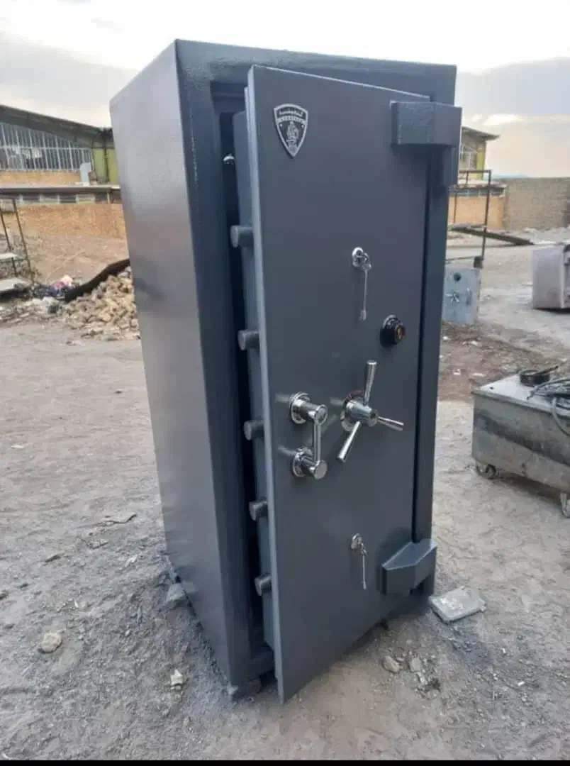 گاوصندوق کد ۳۴ هفت میل|ابزارآلات|شفت, |دیوار