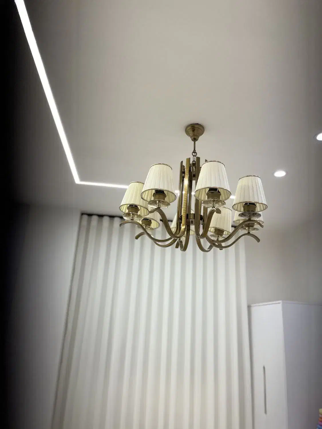 لوستر 8شعله برنز|لوستر و چراغ آویز|شاهرود, |دیوار