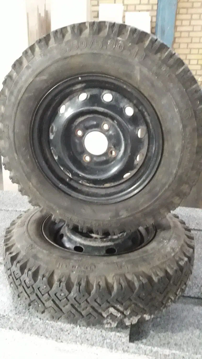 لاستیک گل برفی پیکان وانت بدونه رینگ|قطعات یدکی و لوازم جانبی|همدان, |دیوار