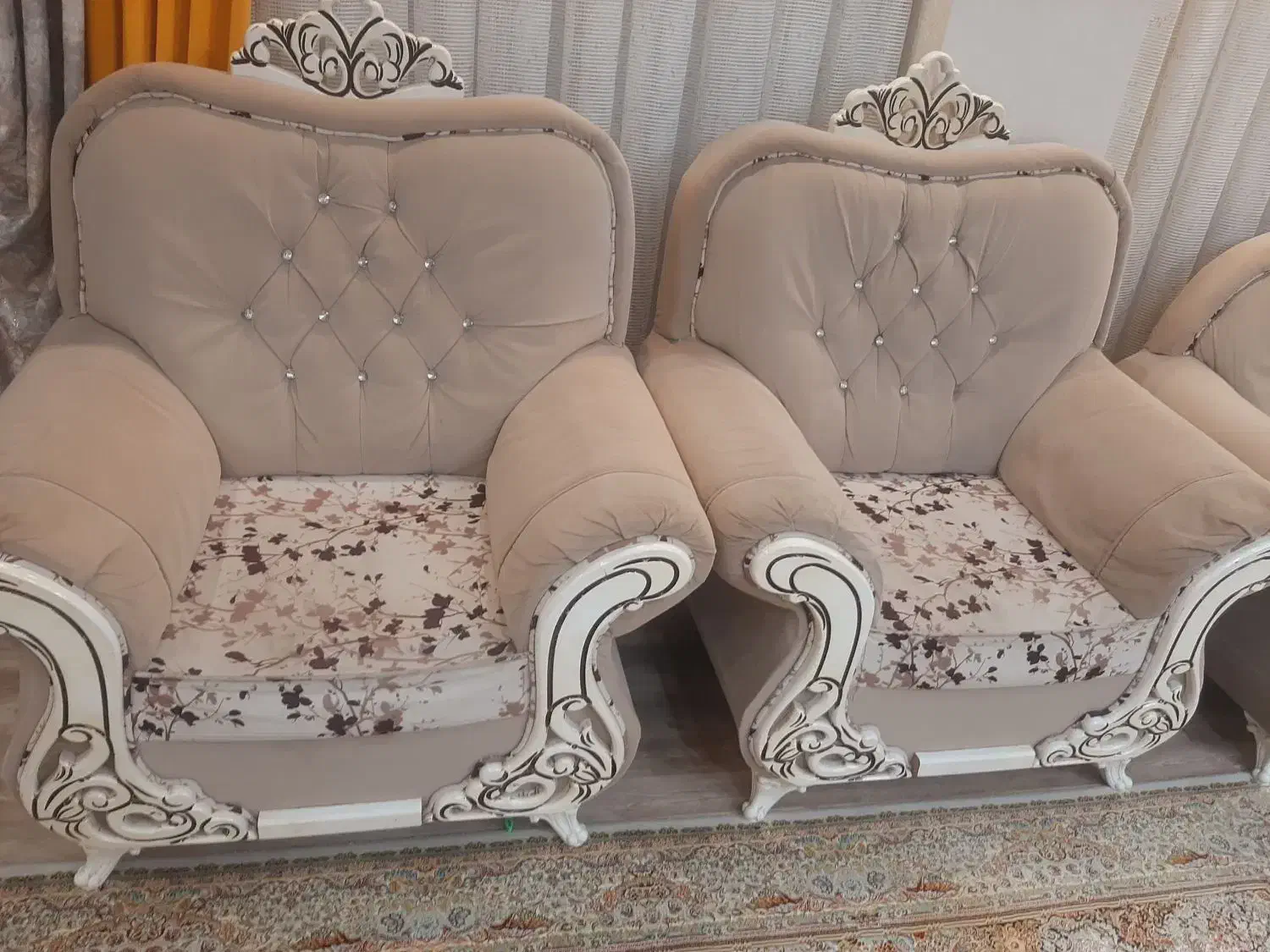 مبل|مبلمان خانگی و میز عسلی|بازرگان, |دیوار