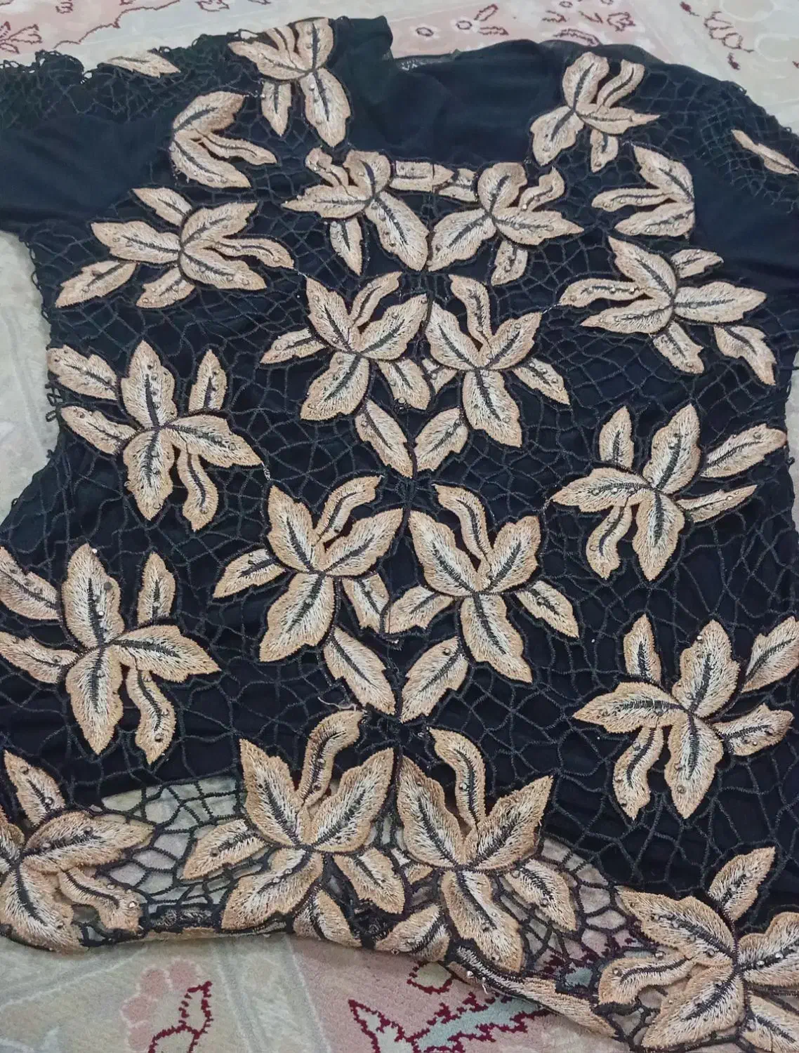 لباس زنانه|لباس|کوچصفهان, |دیوار