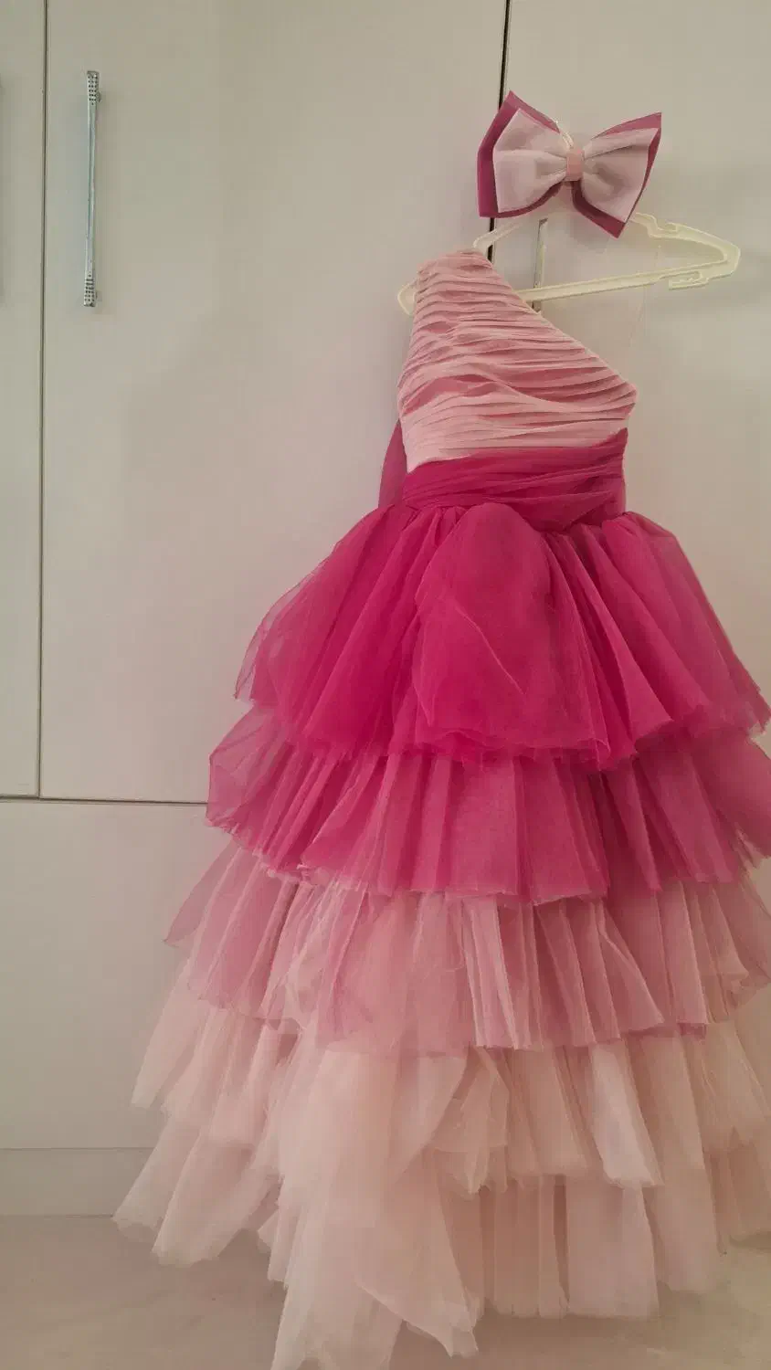 لباس عروس بچه گانه|لباس|رشت, رودباری|دیوار