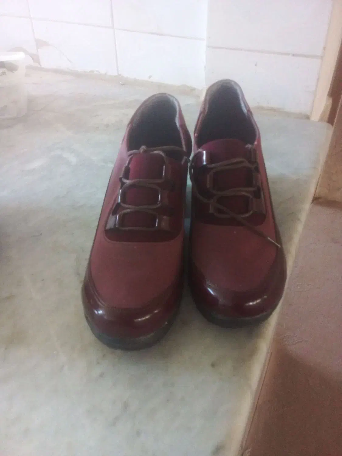 کفش نو|کیف، کفش، کمربند|شیروان (خراسان), |دیوار