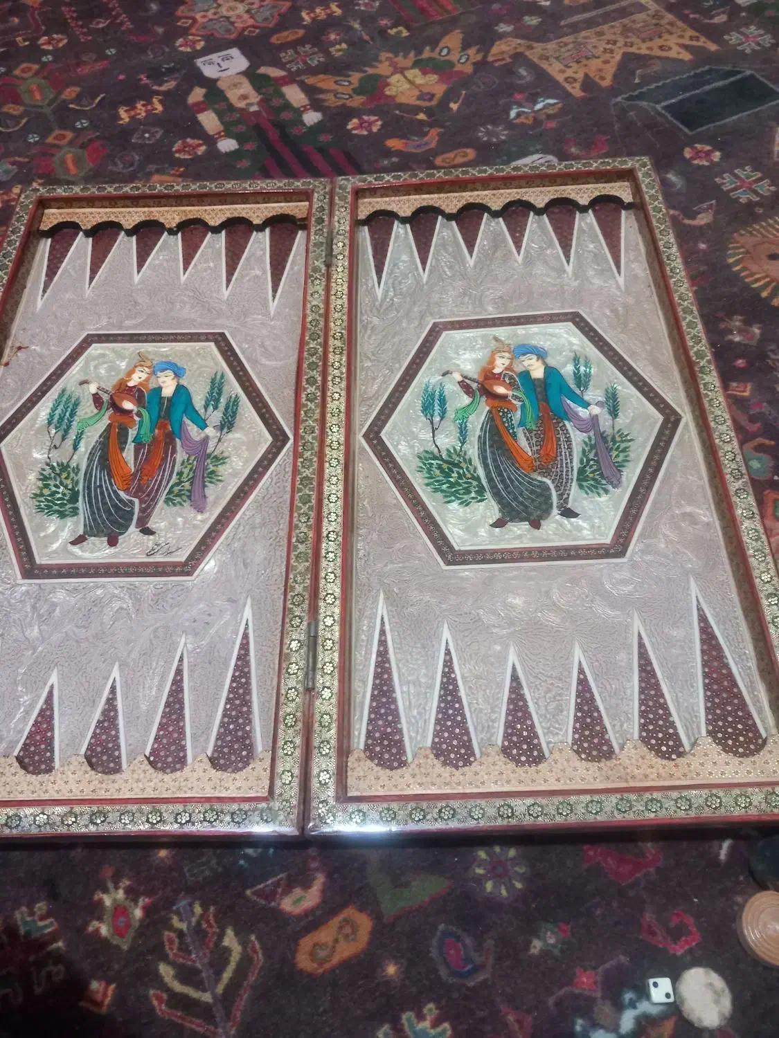 تخته نرد خاتم کاری شده با عکس لیلی و مجنون|اسباب‌بازی بچه|اندیشه, اندیشه فاز ۱|دیوار