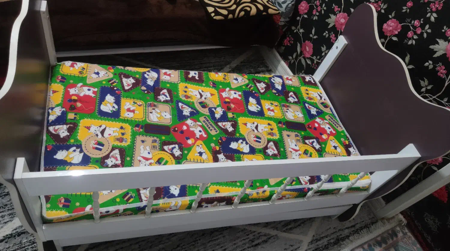 گهواره و تخت خواب نوزاد|تخت و سرویس خواب|محمدشهر, همایون ویلا|دیوار