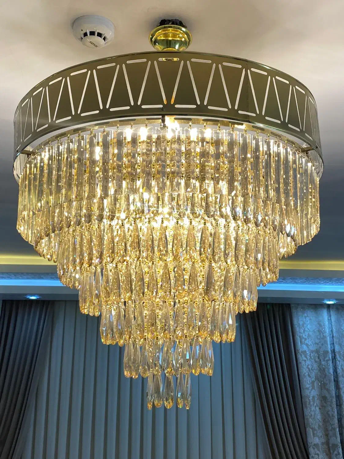 لوستر سقفی|لوستر و چراغ آویز|شاهینشهر, شهرک میلاد|دیوار