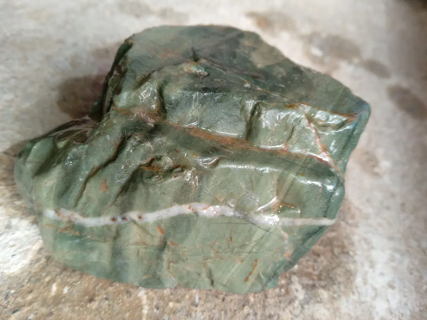 سنگ قیمتی|کلکسیون اشیاء عتیقه|تایباد, |دیوار