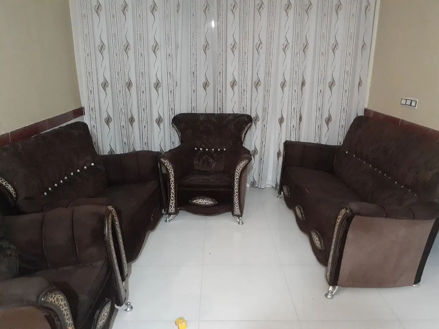 مبل ۷ نفره|مبلمان خانگی و میز عسلی|اقبالیه, |دیوار