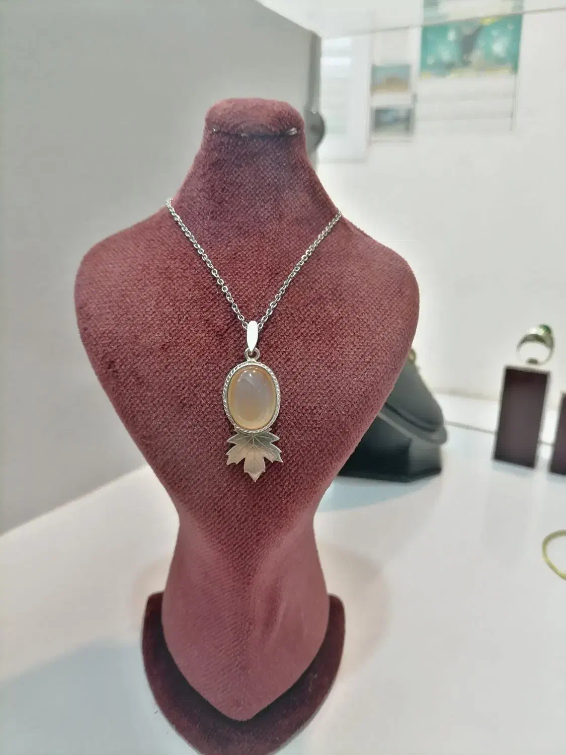 پلاک نقره|جواهرات|تربت جام, المهدی|دیوار