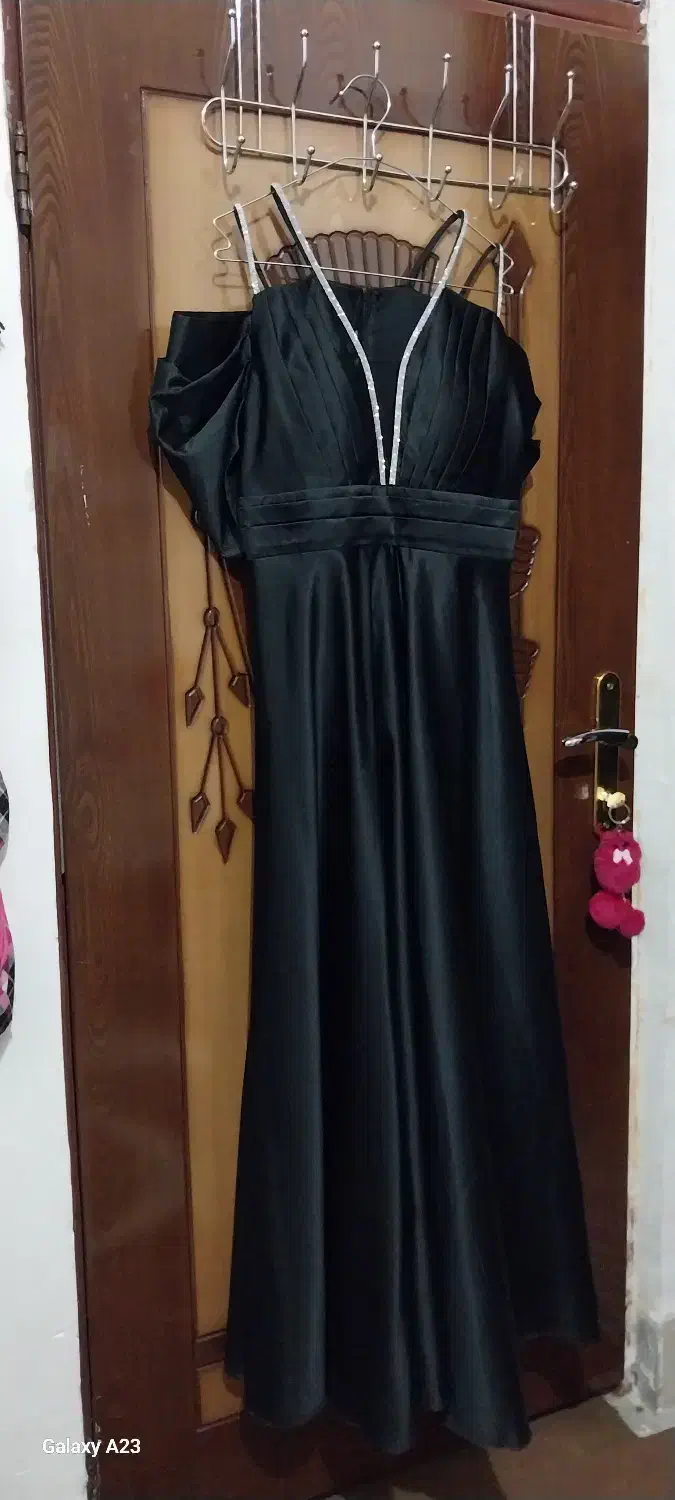 لباس مجلسی|لباس|فارسان, |دیوار