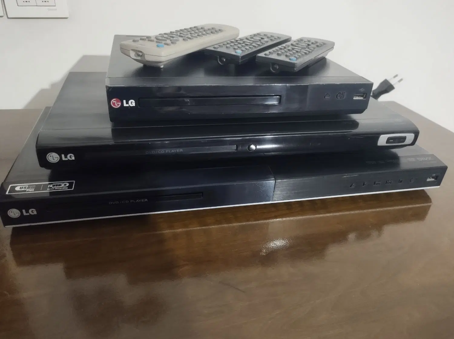 DVD LG|پخش‌کننده DVD و ویدیو|تهران, صاحب الزمان|دیوار
