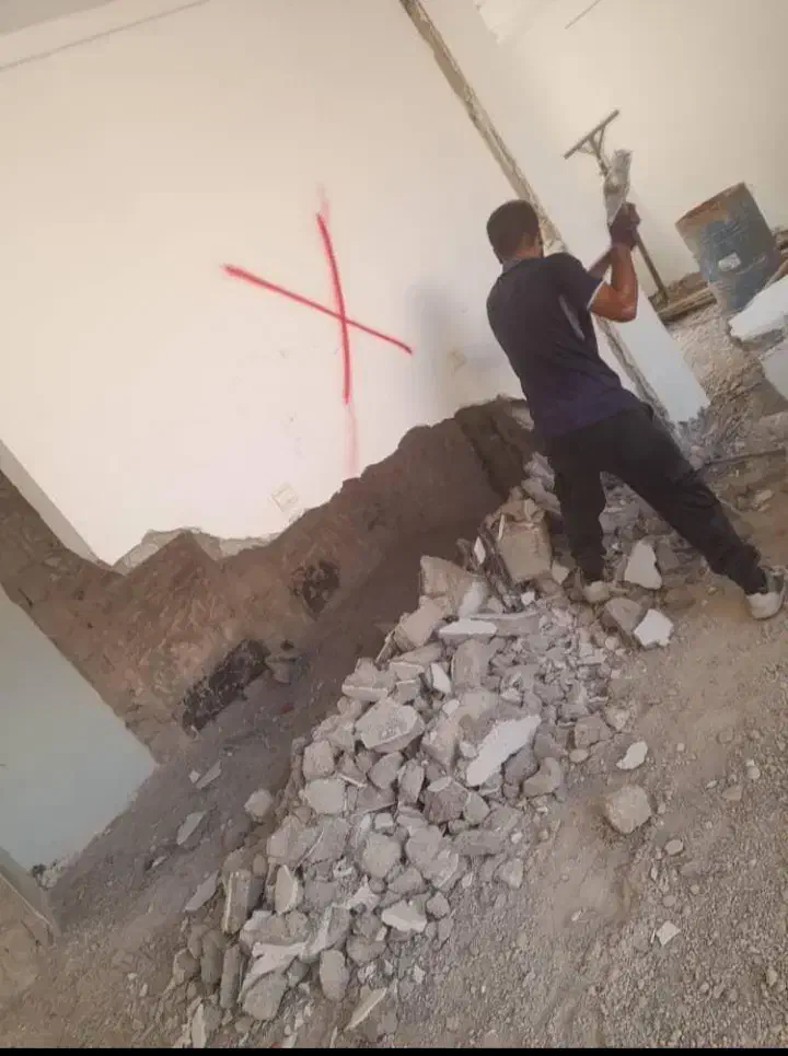تخریب وکنده کاری باپیکور بزرگ‌وکوچیک|خدمات پیشه و مهارت|زابل, |دیوار