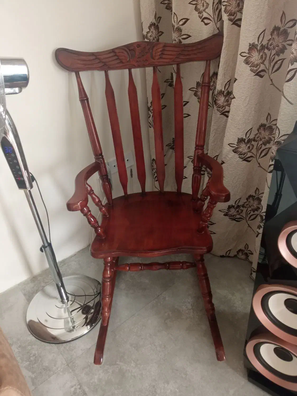 صندلی راک چوب راش|مبلمان خانگی و میز عسلی|مشهد, الهیه|دیوار