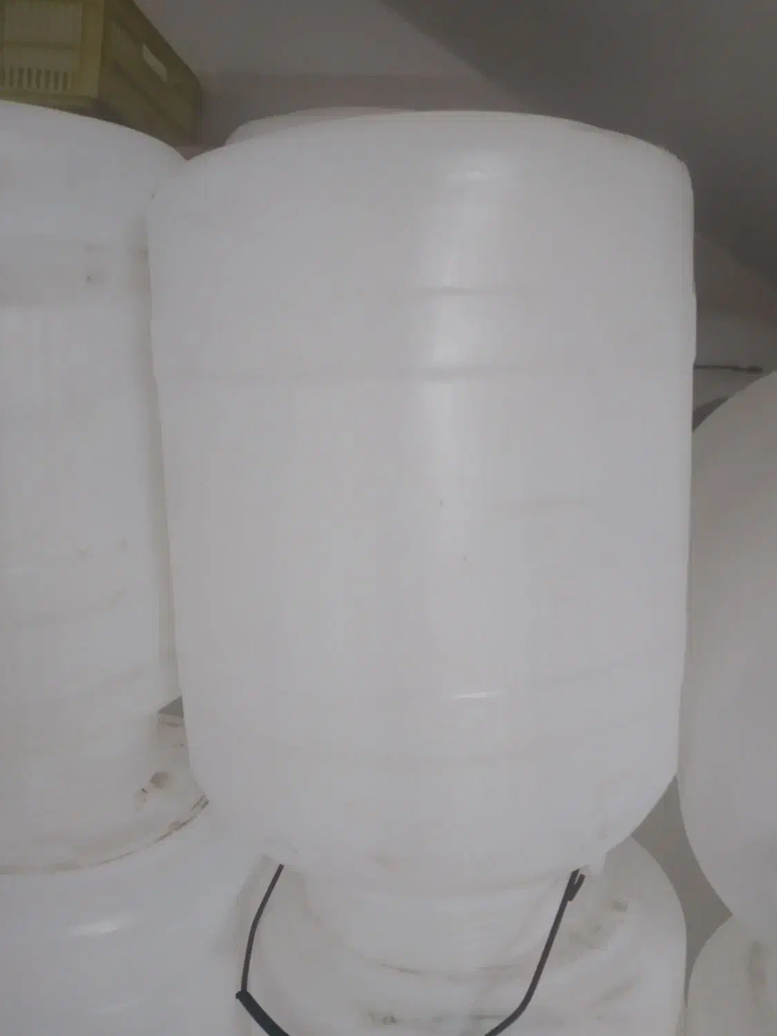 دبه ۲۰ لیتری دسته اهنی محکم|ظروف نگهدارنده، پلاستیکی، یکبارمصرف|میبد, |دیوار