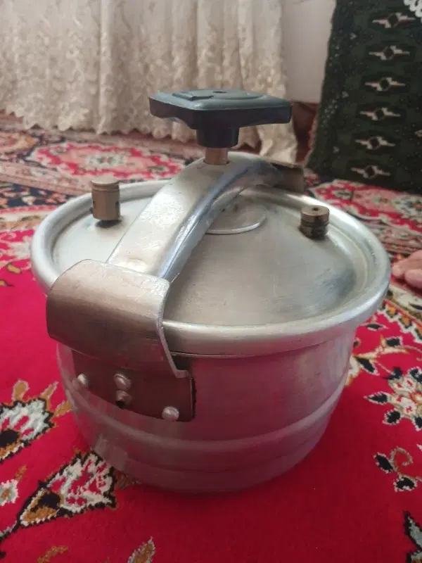 زود پز|ظروف پخت‌وپز|قوچان, |دیوار