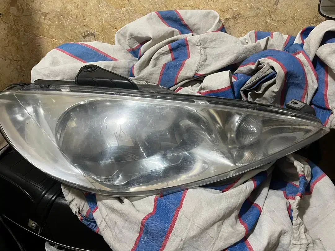 چراغ جلو ۲۰۶|قطعات یدکی و لوازم جانبی|تهران, پرستار|دیوار