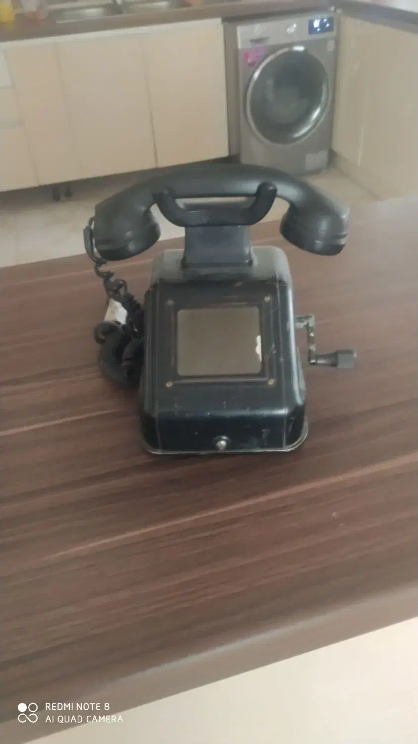 یک عدد تلفن هندلی المانی|کلکسیون اشیاء عتیقه|تهران, حکیمیه|دیوار