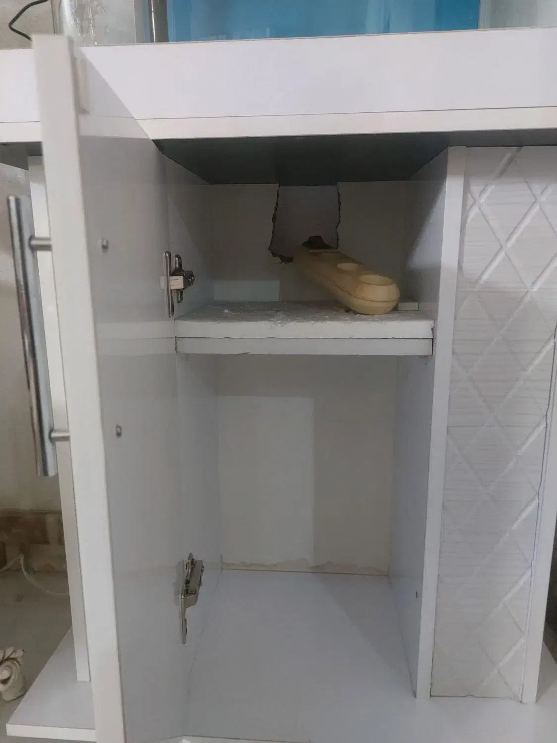 میز اکواریوم تنها|ماهی|پردیس, فاز ۳|دیوار