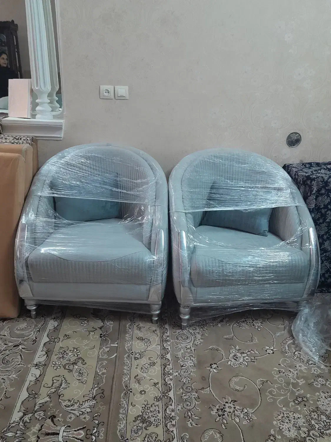 مبل صدفی شرکتی|مبلمان خانگی و میز عسلی|قم, باغ کرباسی|دیوار