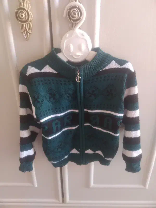 مانتو و لباس بچه|لباس|اصفهان, قهجاورستان|دیوار