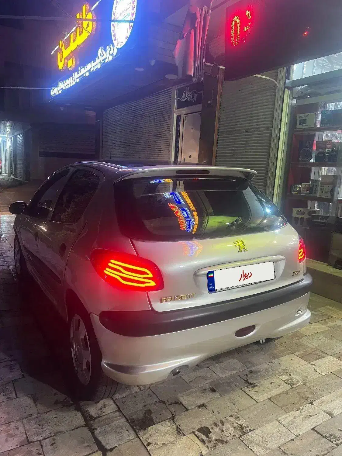 پژو 206 تیپ ۲، مدل۱۳۸۲ مخصوص خاص پسندان|خودرو سواری و وانت|اصفهان, لاله|دیوار